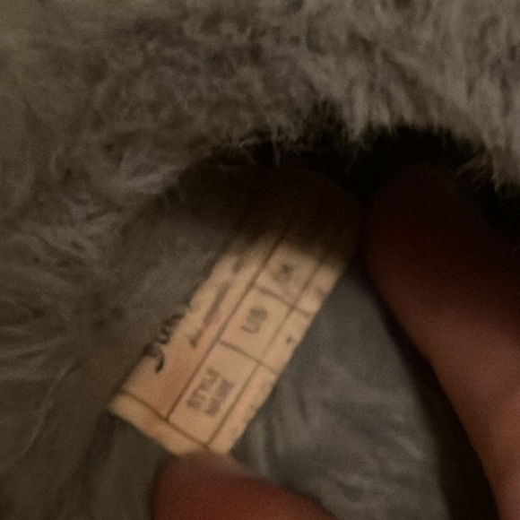 juicy couture slippers - Picture 3 of 3